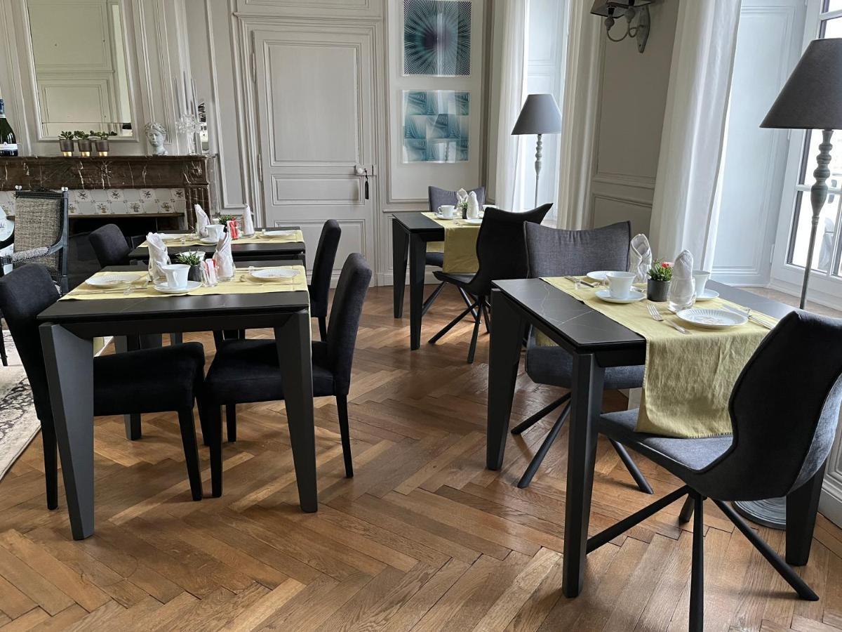 לינה וארוחת בוקר Doudeauville Domaine De La Course מראה חיצוני תמונה