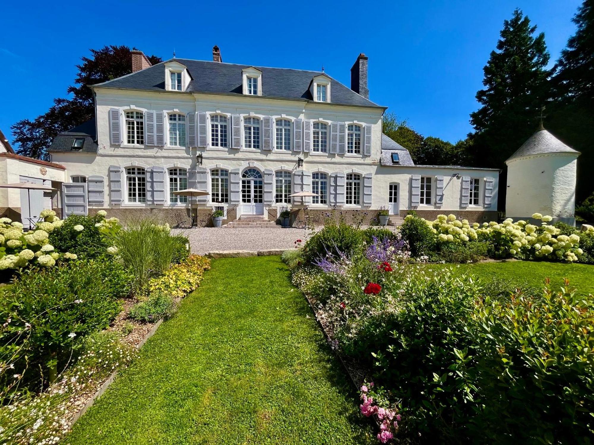 לינה וארוחת בוקר Doudeauville Domaine De La Course מראה חיצוני תמונה